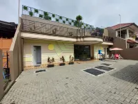 Rumah Familiku 2 Syariah 라와망운 호텔