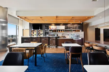 Courtyard Kansas City at Briarcliff Отели в г. Риверсайд