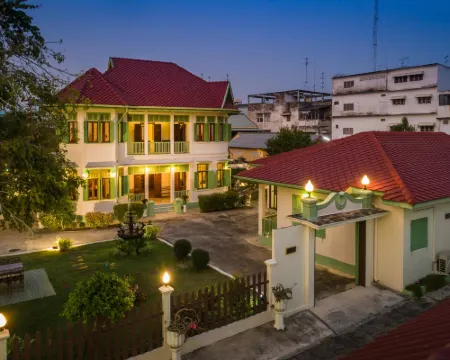 วิลล่าขุนวิเชียรพานิช โรงแรมในอำเภอเมืองเพชรบุรี