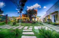 Hoa Mây Hotel Các khách sạn gần Trung tâm mua sắm Tân Hà