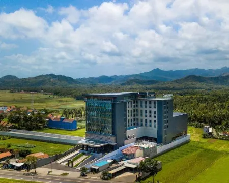 Morazen Yogyakarta Hotéis em Temon