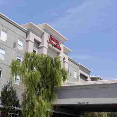 Hampton Inn & Suites Greensboro/Coliseum Area Hotel Exterior