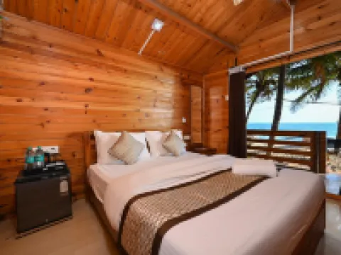 Coastal Galaxy View Hotels near Devbag Beach