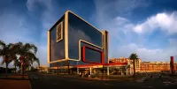 Coastlands Umhlanga Hotel and Convention Centre Hotel dekat Gateway Theatre Of Shopping