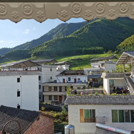 Qingyuan Lei Honorary Characteristic Homestay (Lianshan Oujia Terrace Branch)