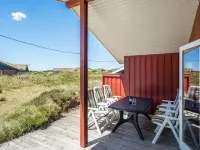 "Kirsten" - 800m from the Sea