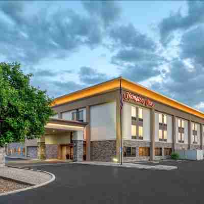 Hampton Inn Collinsville Hotel Exterior