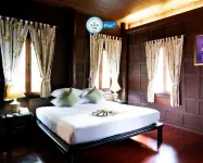 Baan Amphawa Resort & Spa