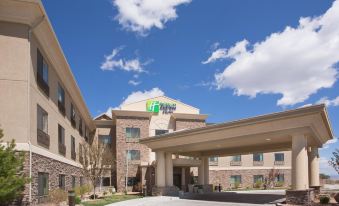 Holiday Inn Express & Suites Los Alamos Entrada Park