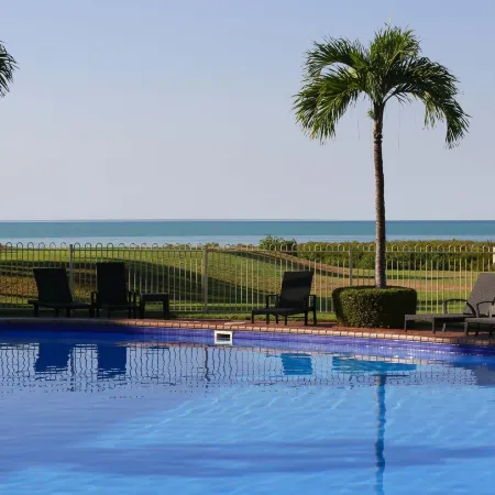 Moonlight Bay Suites