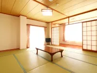 Jingoro Hotels near Chuo University