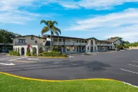 Quality Inn & Suites Altamonte Springs Orlando-North Hotels near Publix Super Market at Gateway Crossing