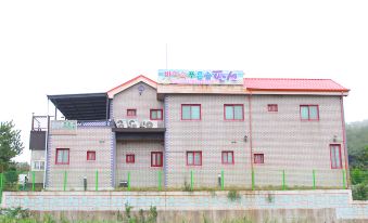 Taean Tree Pine Pension and Guest House