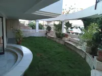 Hotel Foliage Hotel in zona Baps Shri Swaminarayan Mandir