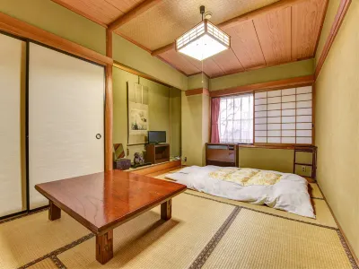 Town Hotel Nakaya Hotel a Iida