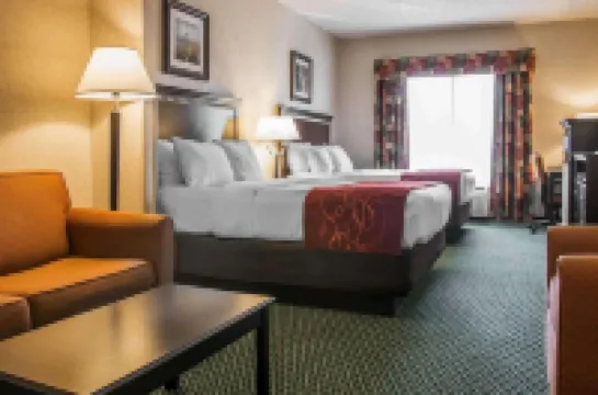 Comfort Suites