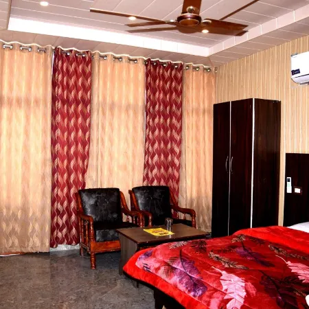 Hotel Pine View Kasauli