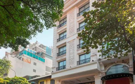 GM Premium Hotel