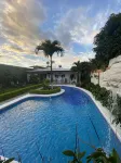 Berlor Airport Inn - Pools