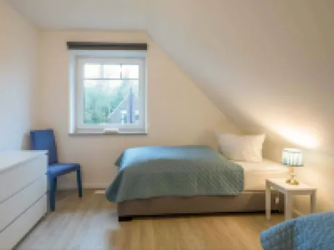 Kleine Flucht Hotels in Tating