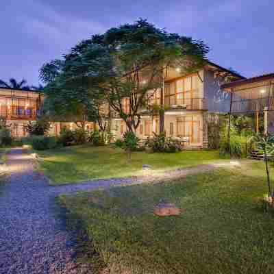 保護區度假村 - 尼泊爾奇特旺國家公園 Hotel Exterior