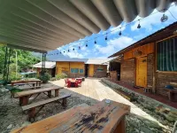 Tropical Riverside Homestay Hotels in Hau Thao