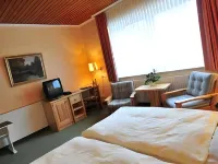 Akzent Hotel Zur Wasserburg - Hotel Garni Bed & Breakfast Hotels in Wildeshausen