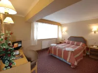 Riviera Hotel