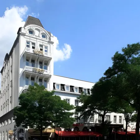 Hotel Fürst Bismarck Отели рядом с достопримечательностью «Ратуша Гамбурга»