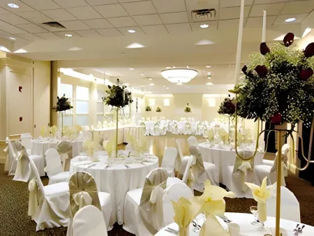 Hotel NoMa, Trademark Collection by Wyndham Отели рядом с достопримечательностью «Парк Харбор Айленд»