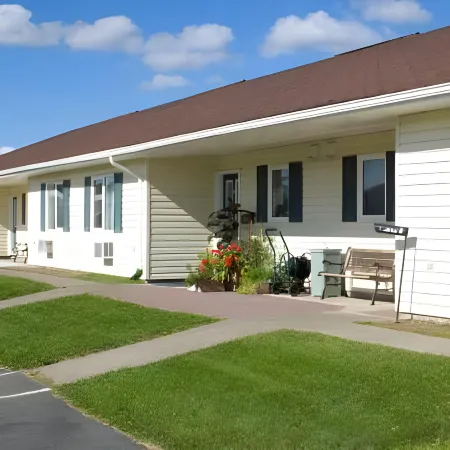 Claymore Inn and Suites