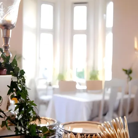 Strand Hotel