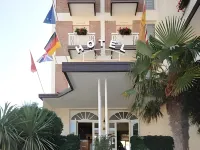 Hotel Ariston