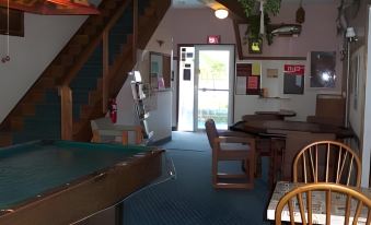 Lake Ontario Motel & Inn
