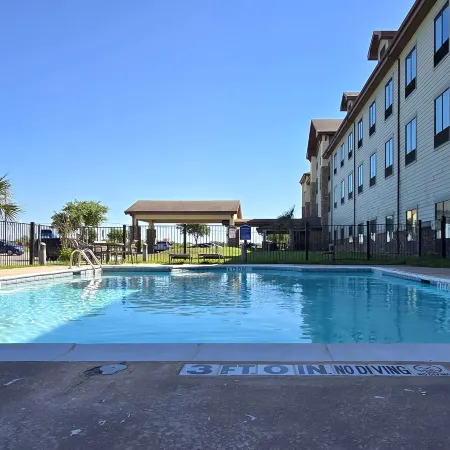 Comfort Inn & Suites