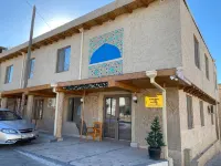 納諾什東飯店 米納瑞高塔附近的飯店
