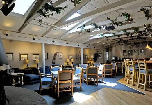 2. 더 인 앳 파사..