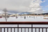The Lodge at Bronze Buffalo Ranch - Mountain view