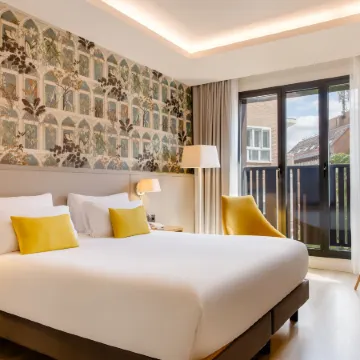 Motel One Madrid-Plaza de España Отели рядом с достопримечательностью «Небоскреб "Испания"»