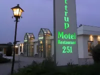 Wittrup Motel Hotels in 