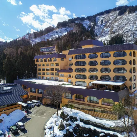 Echigo Yuzawa Onsen Yuzawa Grand Hotel Отели рядом с достопримечательностью «Горнолыжный курорт Иваппара»