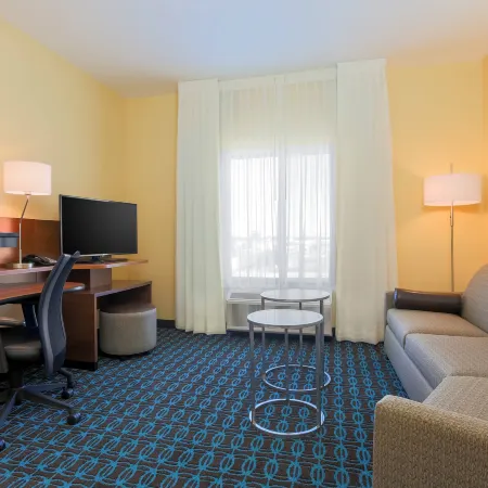 Fairfield Inn & Suites Alexandria