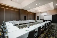 Holiday Inn & Suites Albuquerque Airport