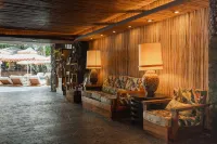 White Sands Hotel