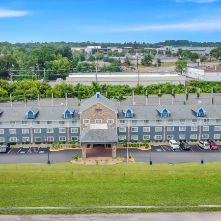 Comfort Inn & Suites Nashville Near Tanger Outlets I-24 Antioch