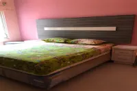 OYO 90847 Eko Guest House Hoteles en Tamalate