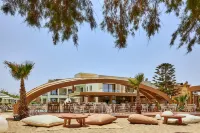 Enorme Teatro Beach Hôtels à : Agios Dimitrios