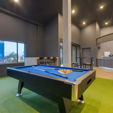 SPOT X Hotel Tampa - Wesley Chapel by The Red Collection