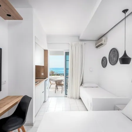 Elvita Beach Hotel