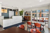 Americas Best Value Inn and Suites Flagstaff - breakfast